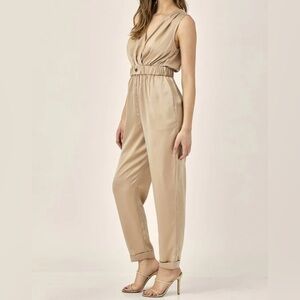 Mustard Seed Boho Chic Jumpsuit Deep V-Neck Sleeveless Snap Belt V-neck Size S